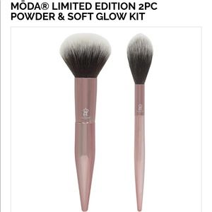 Moda Brushes-Powder and soft Glow Kit boxed set